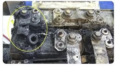 B787 battery damage due to corrosion