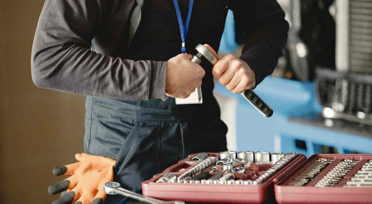 Torque wrench is a essential tools for precise tightening (1)