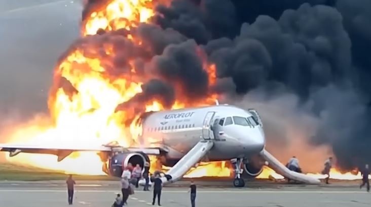 why do aircraft engines catch fire