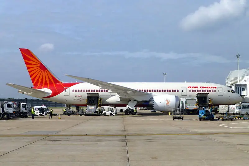 Aircraft line maintenance is going on during turnaround period